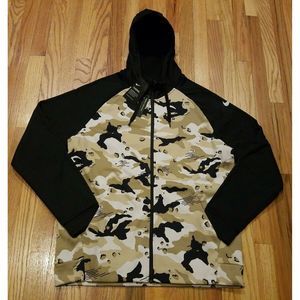 NIKE MEN'S THERMA ZIP UP HOODIE CAMO AR3111 010